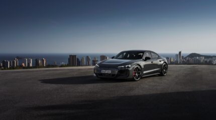 audi_e-tron_gt_rs_2025-072x-jpg