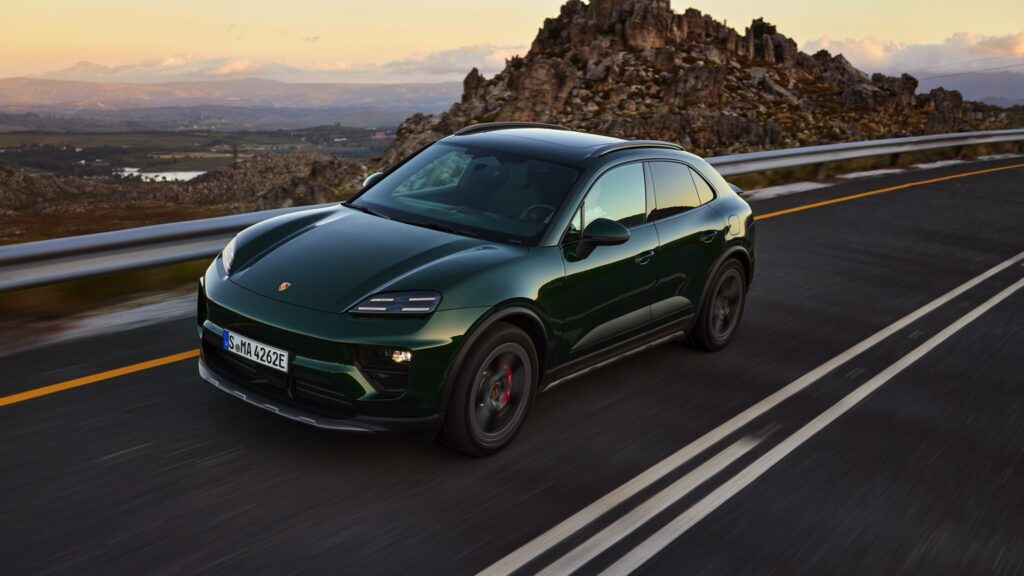 porsche_macan_4s_2024-042x-jpg