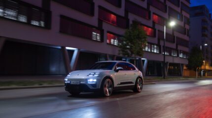 porsche_macan_turbo_2024-102x-jpg