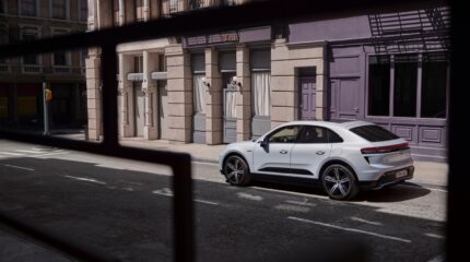 porsche_macan_turbo_2024-122x-jpg